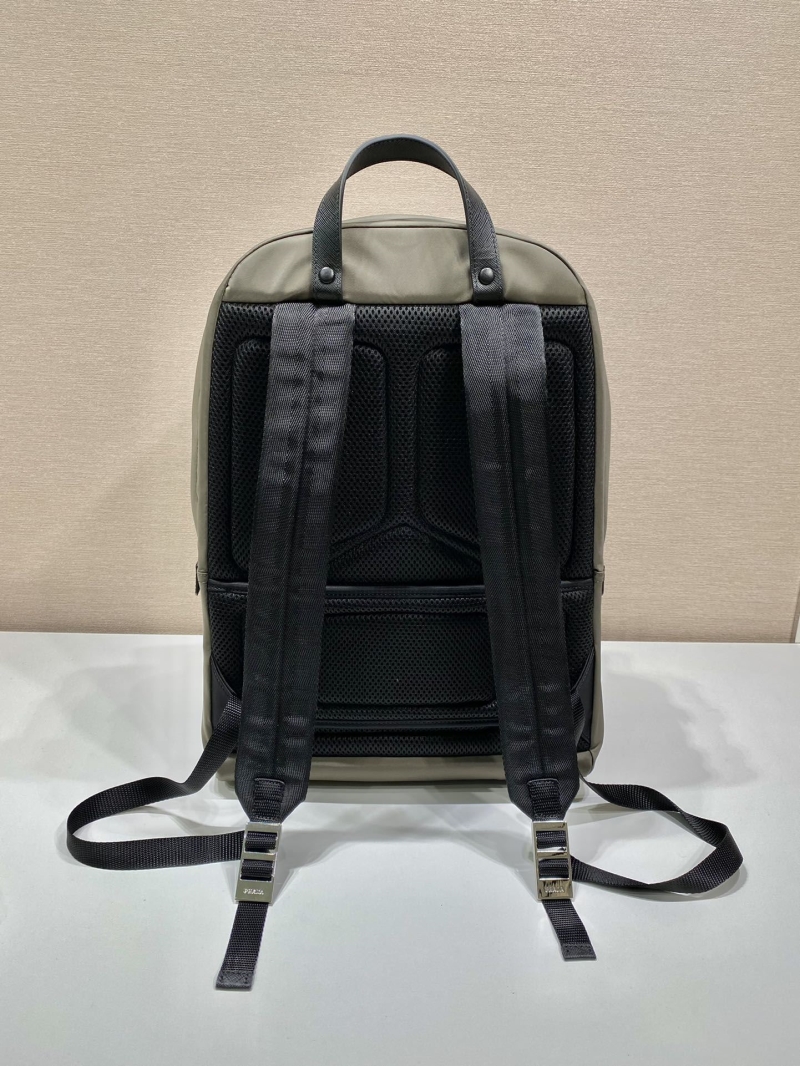 Pra*a backpacks